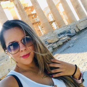 Meet your Posher, Andrea